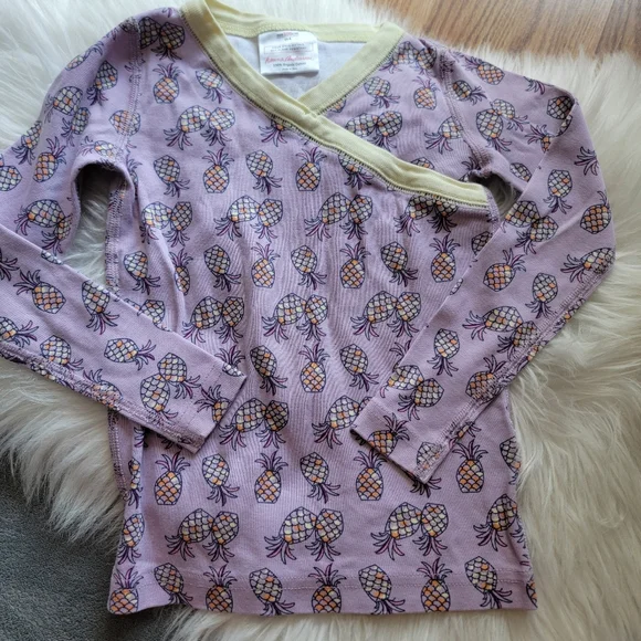 Hanna Andersson Pineapple PJs 100/4 - Picture 2 of 5